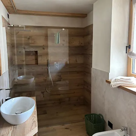 Daire Pierita Stua Genziana E Ginepro *